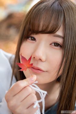 草莓直播免费观看视频