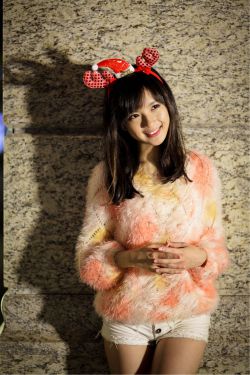 肉丝祙少妇VR做爰视频